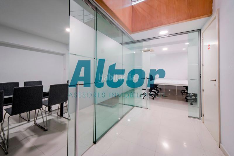 Foto 4bb7844a-42a8-4b8a-a669-c0b619b3f372. Office space in Vallehermoso Madrid