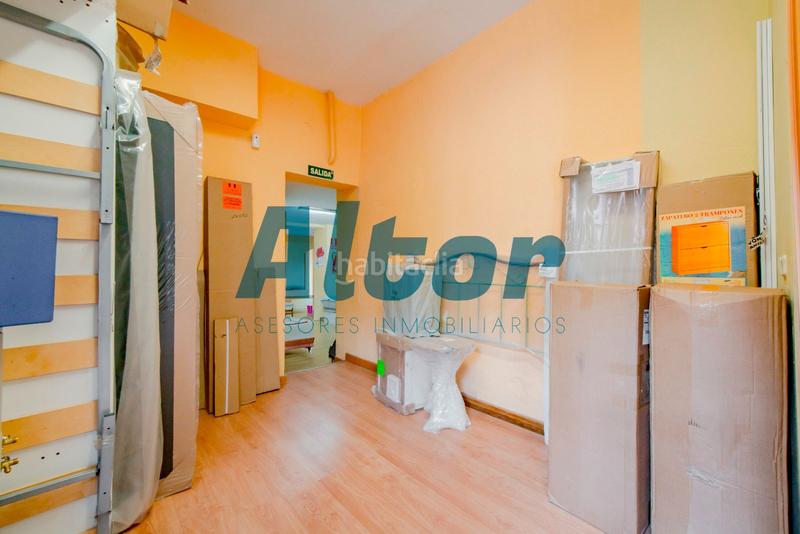 Foto bda3a11e-9a17-47a4-9adb-ae73cf08f8bd. Local comercial en Embajadores-Lavapiés Madrid