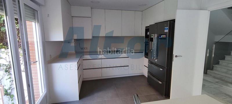 Foto 10de900e-29a5-4c17-a13d-f30674bf3875. Affitto casa a schiera con riscaldamento parcheggio in Madrid