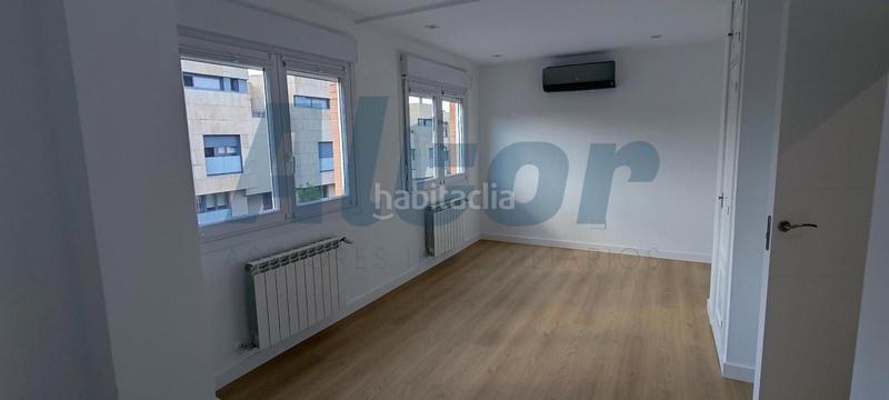 Foto 8f455083-4f03-48f5-9b72-c77881a10916. Affitto casa a schiera con riscaldamento parcheggio in Madrid