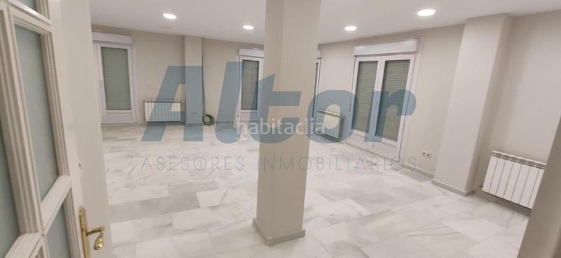 Foto 77296ae3-40ba-4773-9c7d-4c76222fba70. Alquiler casa adosada altor asesores alquila , chalet pareado en Peñagrande en Madrid