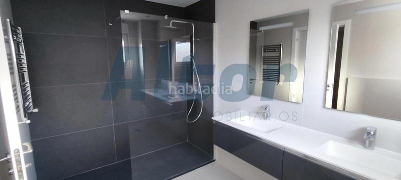 Foto 5a8cbed1-5531-4678-9d9c-ec0a0bcf5f4f. Lloguer casa adossada amb calefacció aparcament a Madrid