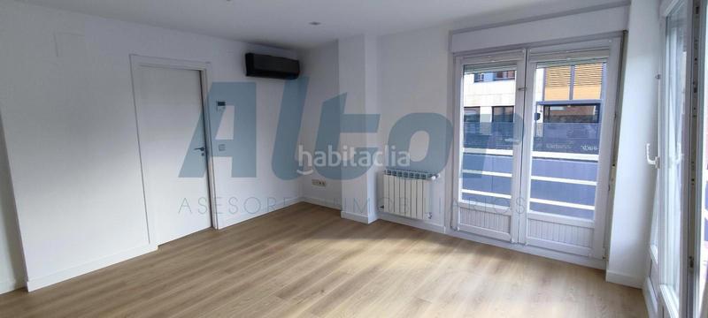 Foto b3db0c25-4c46-4aa6-8888-61fc2eb4d424. Lloguer casa adossada amb calefacció aparcament a Madrid