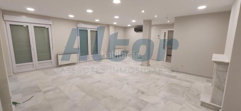 Foto 6edf200c-aec0-45fa-93d7-ebb00cc69c17. Rent semi detached house with heating parking in Peñagrande Madrid