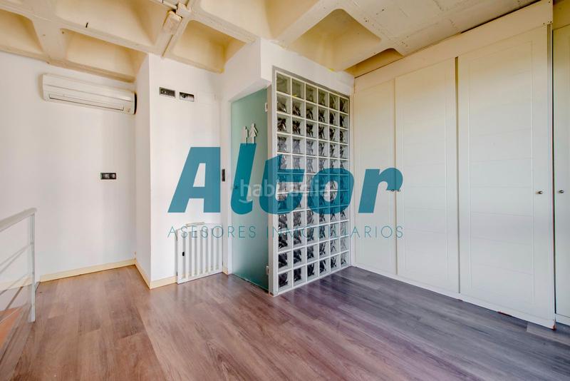 Foto c0abed9d-8c3c-4596-9322-87702017cd3b. Office space with heating parking in Simancas Madrid