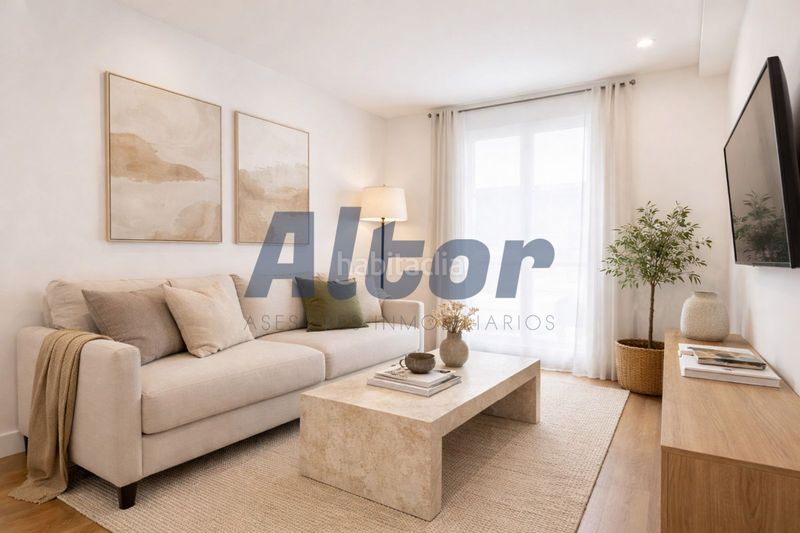 Foto 0044499e-526f-49ec-8322-d23c69ed9373. Pis a Palos de Moguer Madrid