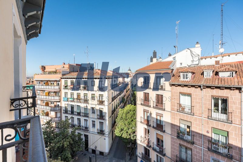 Foto 1eef18d1-cffc-4597-b979-9ca1b6ee7ebe. Pis amb calefacció a Embajadores-Lavapiés Madrid