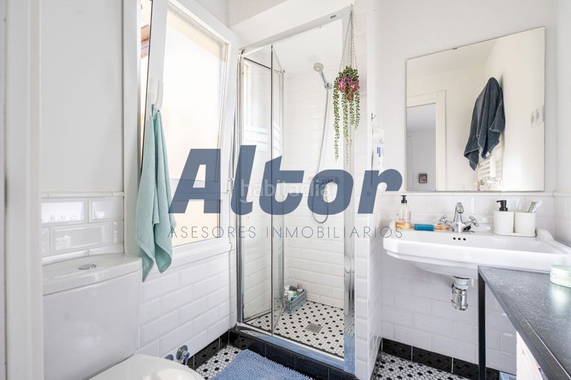 Foto 6a28190e-c75c-41c1-8aeb-7eb3aedd0b76. Pis amb calefacció a Embajadores-Lavapiés Madrid