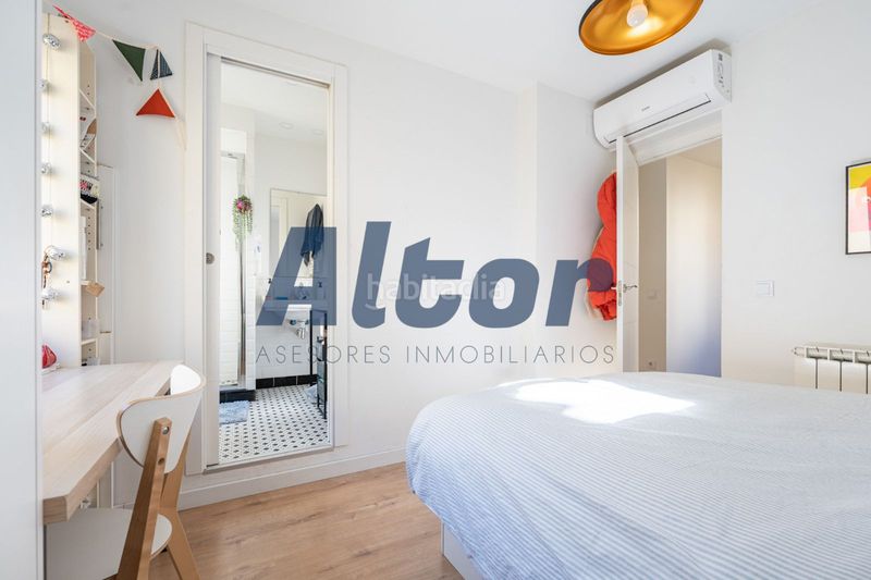 Foto cce288e7-d4f8-4faa-991b-c100fa18cb1f. Pis amb calefacció a Embajadores-Lavapiés Madrid