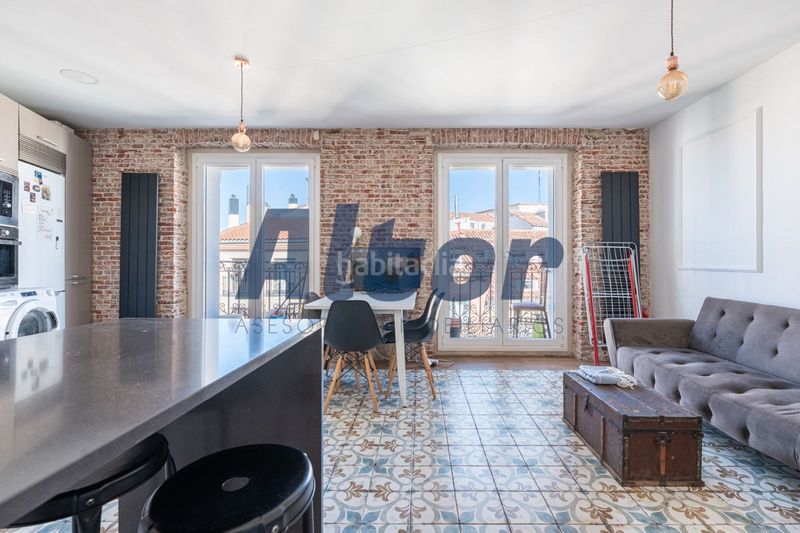 Foto ce6230c2-10f9-4fc9-aff1-6f27e4b7fc79. Pis amb calefacció a Embajadores-Lavapiés Madrid