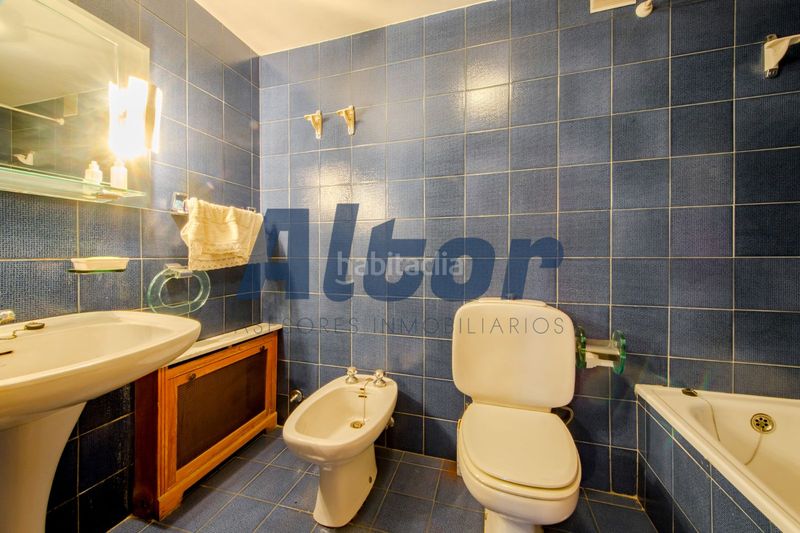 Foto 7cf2385e-e94c-4468-8023-93fefa551f81. Pis amb aparcament a Prosperidad Madrid