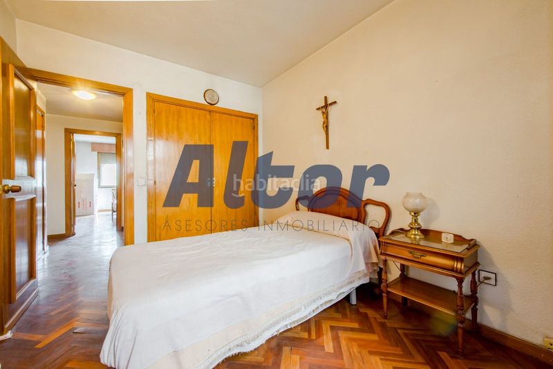 Foto fcb2a0b1-8395-404e-8a90-93c1011e06d0. Pis amb aparcament a Prosperidad Madrid