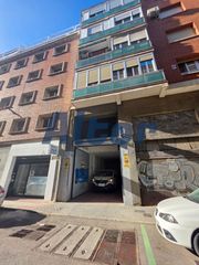 Miete Autoparkplatz  De pedro unanue. Amplio local  garaje en venta a 5 minutos de atocha  ideal para