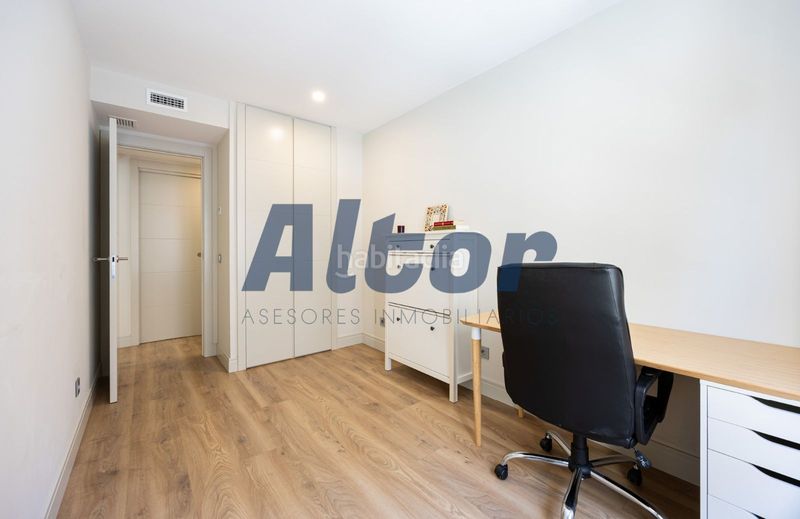 Foto 1df18930-2d26-4179-bd86-2b37c05297dc. Pis amb aparcament piscina a Las Tablas Madrid