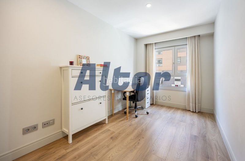 Foto 5811511e-45c1-4d3a-bdb7-f31f359d3247. Pis amb aparcament piscina a Las Tablas Madrid