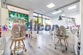 Local Comercial  Mariano moreno el musico. Local en venta con rentabilidad en el bercial  negocio de estéti