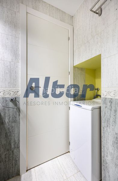 Foto ca1755a2-b842-4f51-88a6-957c2f257549. Pis amb calefacció a Argüelles Madrid