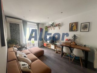Lloguer Pis  De a fe. Luminoso piso reformado en pleno lavapiés.