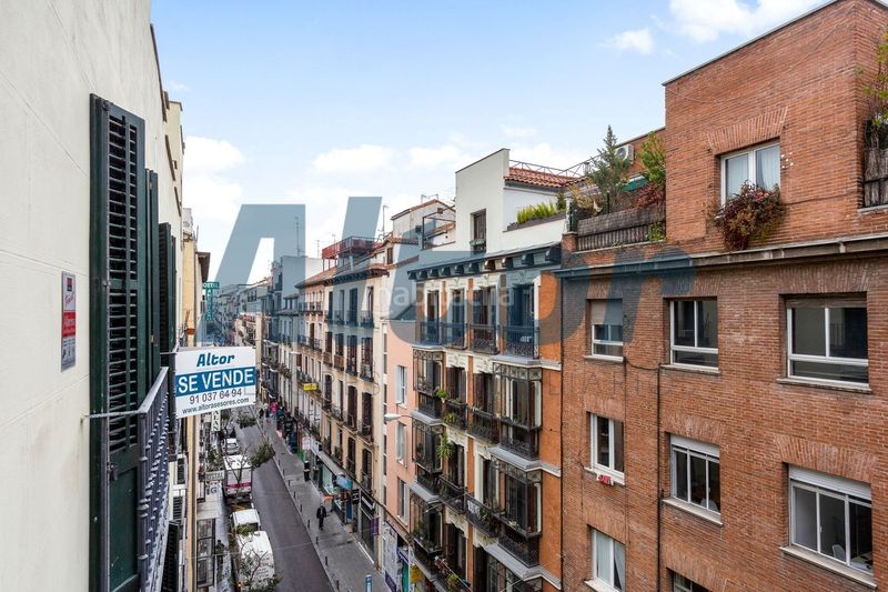 Foto eee755ea-14bc-4b89-880c-2b55fad0a0cb. Piso en Justicia-Chueca Madrid