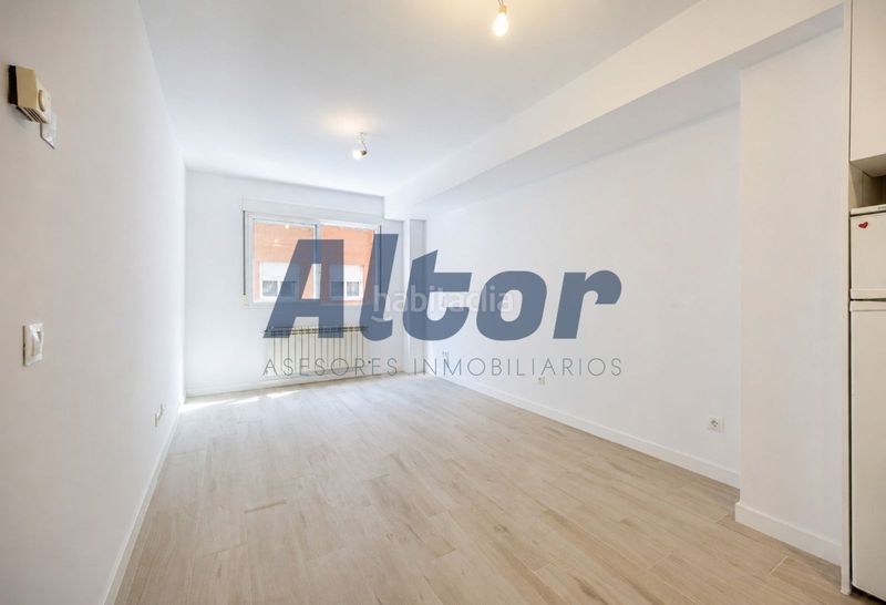 Foto 54791385-0582-408c-a965-3a9a8a83adb2. Pis amb calefacció piscina a San Isidro Madrid