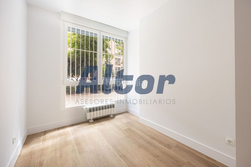 Foto aabdbe19-5ff0-4593-8229-4f601d574880. Pis amb calefacció a Numancia Madrid