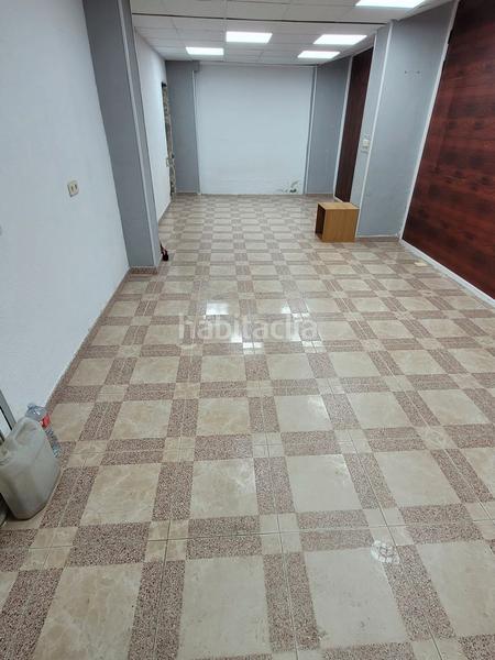 Foto a85eaa9b-fb37-4199-96a3-2912ae05b851. Location local commercial dans avenida de las provincias 14 dans Fuenlabrada