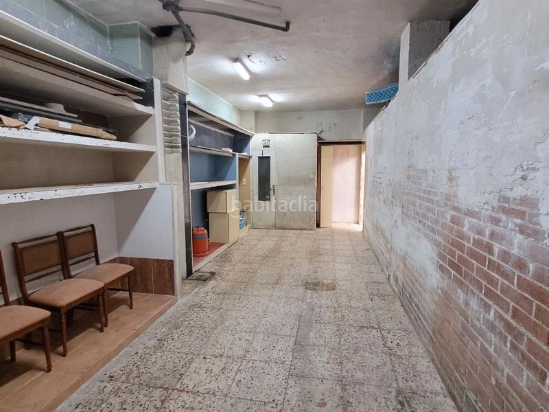 Foto f56e59c1-0fbc-494d-ab6f-b98ea3409d95. Location local commercial dans avenida de las provincias 14 dans Fuenlabrada