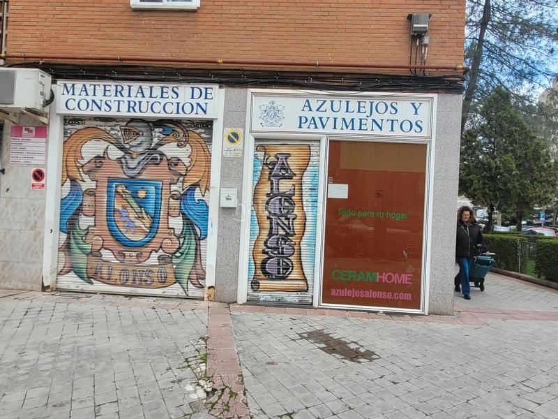 Foto fbbc46d7-69a9-42c9-8822-3e3b750dd1b8. Rent business premise in avenida de las provincias 14 in Fuenlabrada