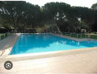 Xalet a Calle paseo de móstoles 47. Urbanización privada con piscina!! 5 dormitorios!!