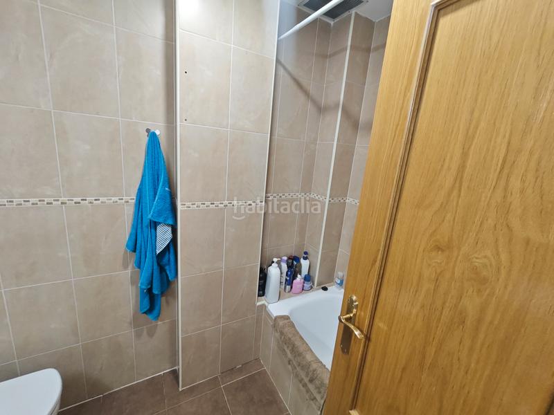 Foto 3d35d8bd-2367-49c6-8405-33d91786e03e. Piso  seminuevo a 28 min de móstoles!!!todo autopista!! en Camarena