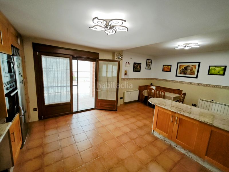 Foto 00c4725e-9570-4b26-acc8-7f6c08fe47cd. Xalet a calle los nardos 6 a Valderas-Los Castillos Alcorcón