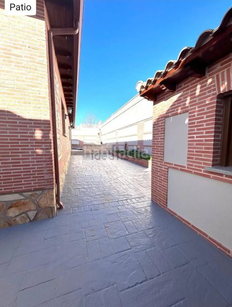 Foto 4499a0ff-61fa-48e8-8aad-48d3ca0ff83b. Xalet a calle los nardos 6 a Valderas-Los Castillos Alcorcón