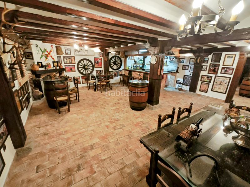 Foto a981f56c-684e-4010-be86-073da77340b9. Xalet a calle los nardos 6 a Valderas-Los Castillos Alcorcón