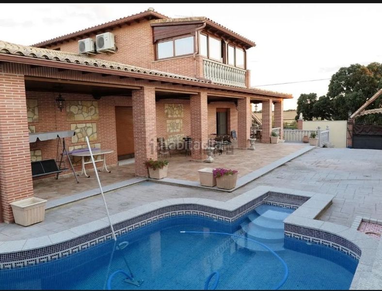 Foto fb622415-9918-42ce-9833-93513a795992. Xalet a calle los nardos 6 a Valderas-Los Castillos Alcorcón