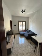 Lloguer Pis a Sagrada Família. Piso de 3 habitaciones dobles en la sagrada familia – amueblado