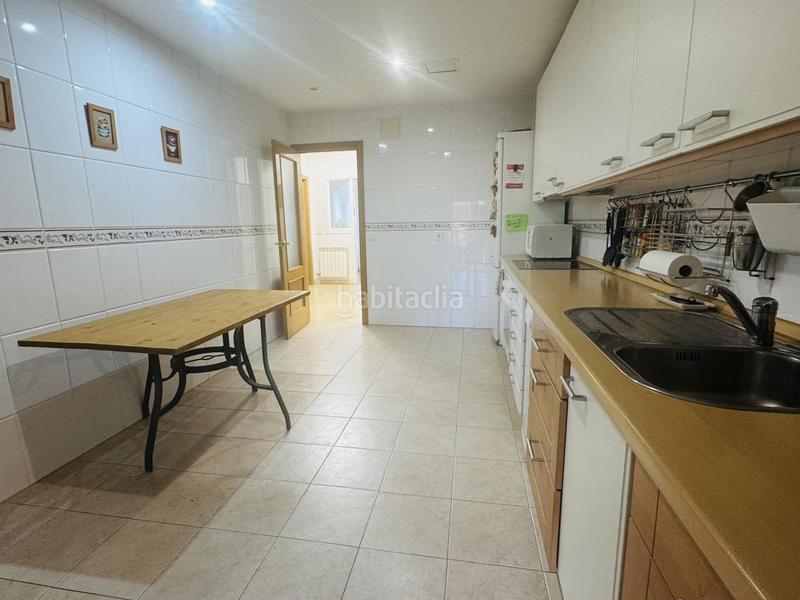 Foto c6fac9dc-7134-43ee-a986-2a13fb7a2800. Casa amb calefacció aparcament a Buenavista-Valparaíso-La Legua Toledo