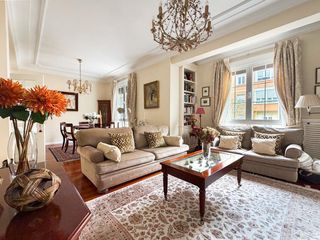 Etagenwohnung  Del doce de octubre