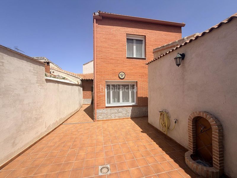 Foto cb14cd89-225c-4d91-81ac-681c29e49212. Casa amb calefacció aparcament a Menasalbas