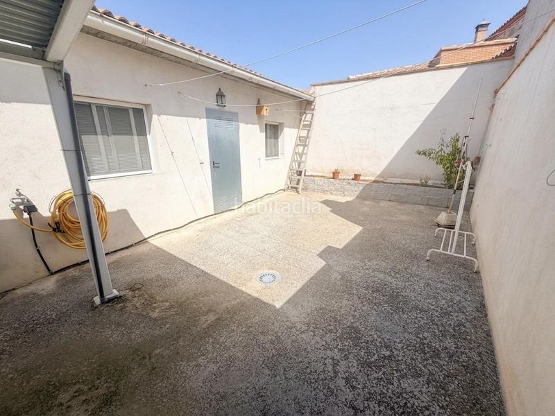 Foto 6371a74d-28d4-4e46-be46-563542725dea. Casa amb calefacció aparcament a Menasalbas
