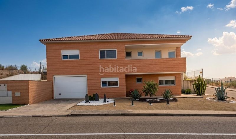 Foto c473cab8-d0fe-481c-b390-fb1a58e59be6. Casa amb calefacció aparcament piscina a Layos