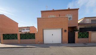 Casa pareada en Magán