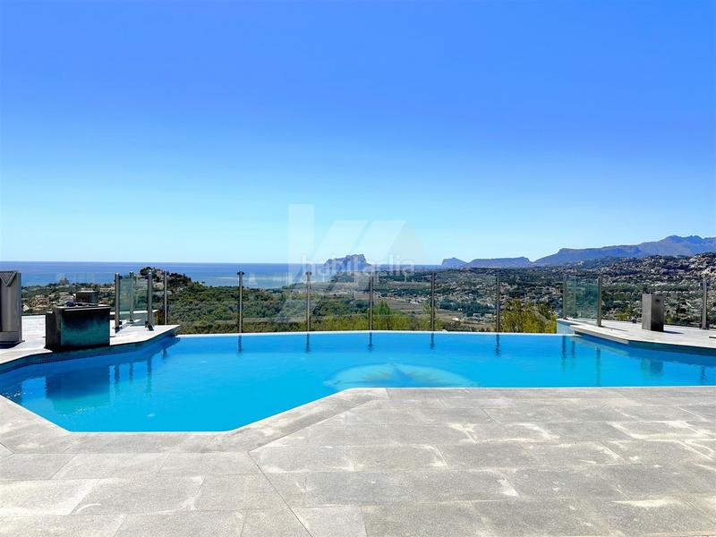 Foto 6a6fecfc-e325-4da2-8c10-b3d55a3be9f1. Xalet amb calefacció aparcament piscina a Paichi Moraira