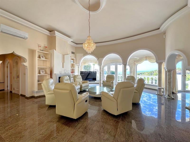 Foto 5c609480-ed5f-4b69-bf2a-929f90be0be4. Chalet with heating parking pool in Cala Advocat-Baladrar Benissa