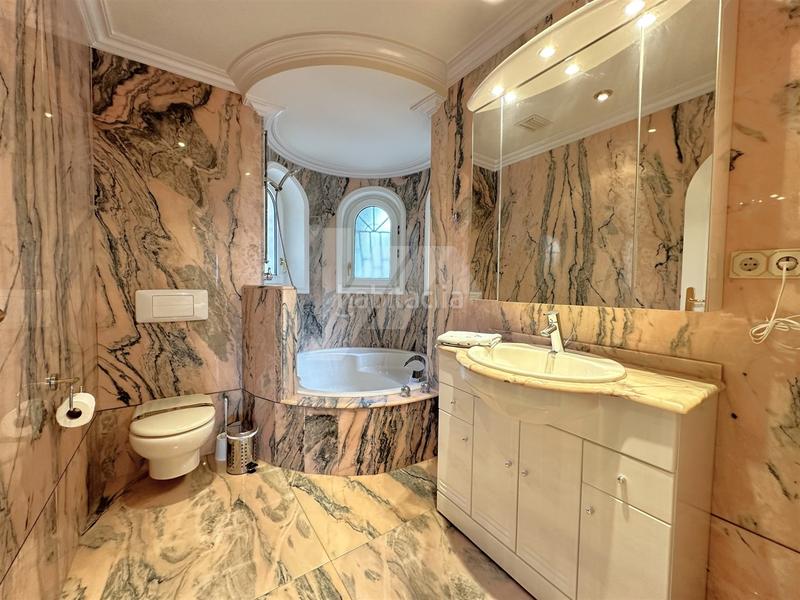 Foto cc2efb6c-0edf-4538-9f35-6623bd865b5f. Chalet with heating parking pool in Cala Advocat-Baladrar Benissa