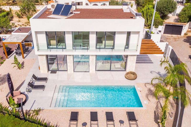 Foto 69e242c4-14b3-4d89-8d76-337d90a73014. Chalet mit heizung pool in La Fustera Benissa