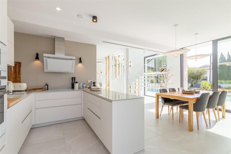 Foto c4944fd8-2aa9-4769-b64d-a8571106d9e1. Chalet mit heizung pool in La Fustera Benissa