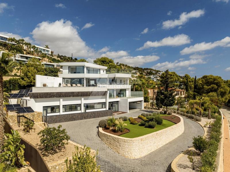 Foto 988f7fc7-9d21-4c19-885e-775d32ec64d7. Chalet mit heizung parking pool in La Fustera Benissa