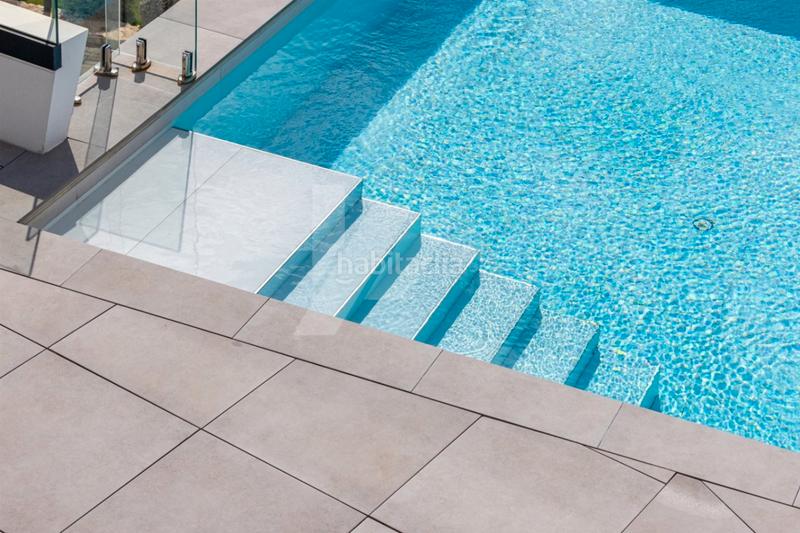 Foto c737d3d1-d0b2-4e22-9d01-85d9045aa182. Chalet mit heizung parking pool in La Fustera Benissa