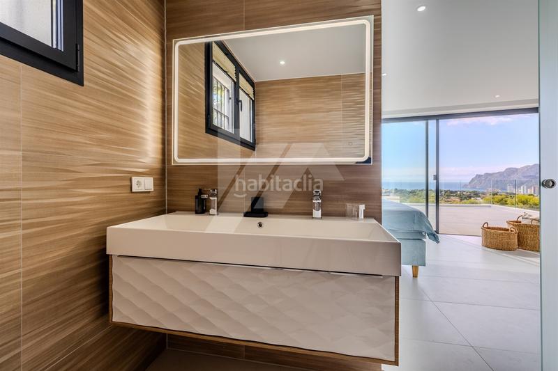 Foto ec6f5751-a211-4baf-a48c-46d6408fed35. Chalet mit heizung parking pool in La Fustera Benissa