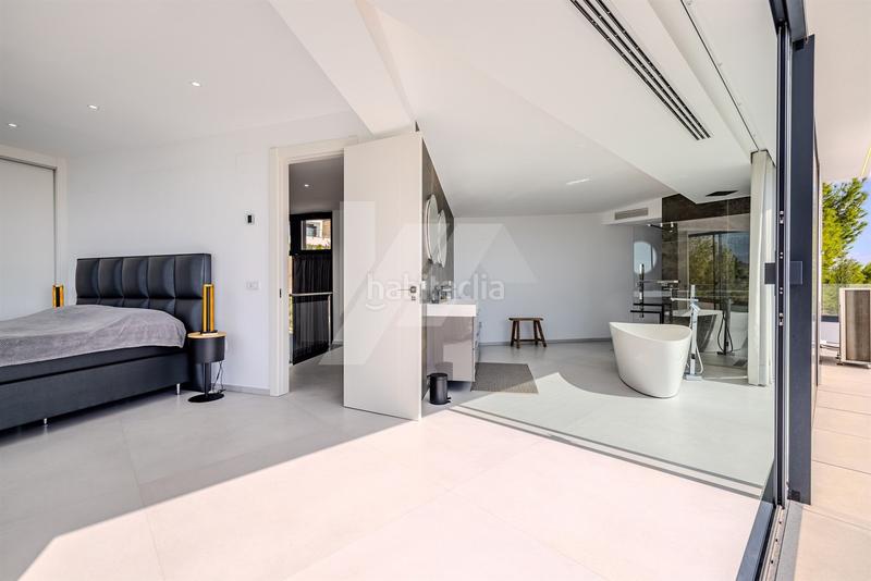 Foto e74eab9f-5ef0-41fe-bac9-54daba48b956. Chalet en La Fustera Benissa